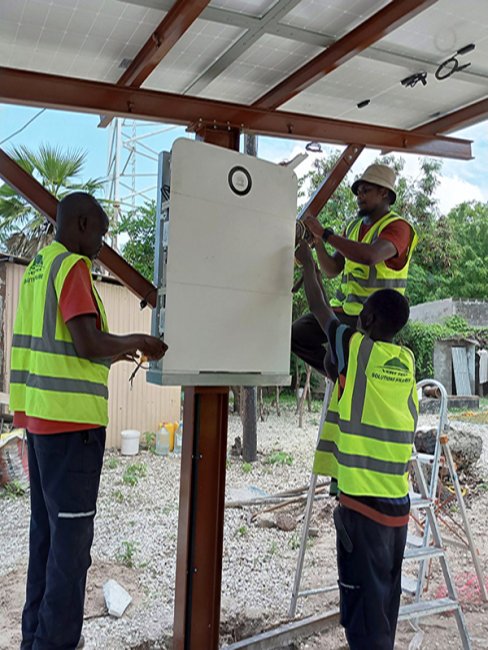 Centre Assunta de Joal HUAWEI ISITE POWER 6 Kw