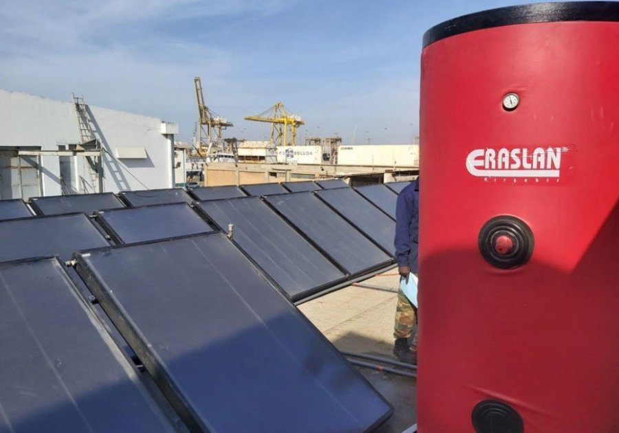 Chauffe-eau solaire 3000 litres collecteurs ERASLAN